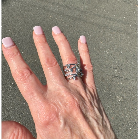 Contemporary Cocktail Ring 6 - Picture 3 of 12